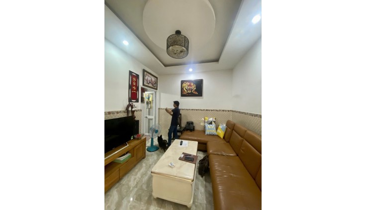 NHÀ GÒ VẤP GIẢM 1 TỶ – CHỈ 4.5 TỶ – 94M² – 3PN – HẺM SÁT MẶT TIỀN
